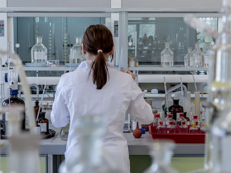 Diagnostics & Lab